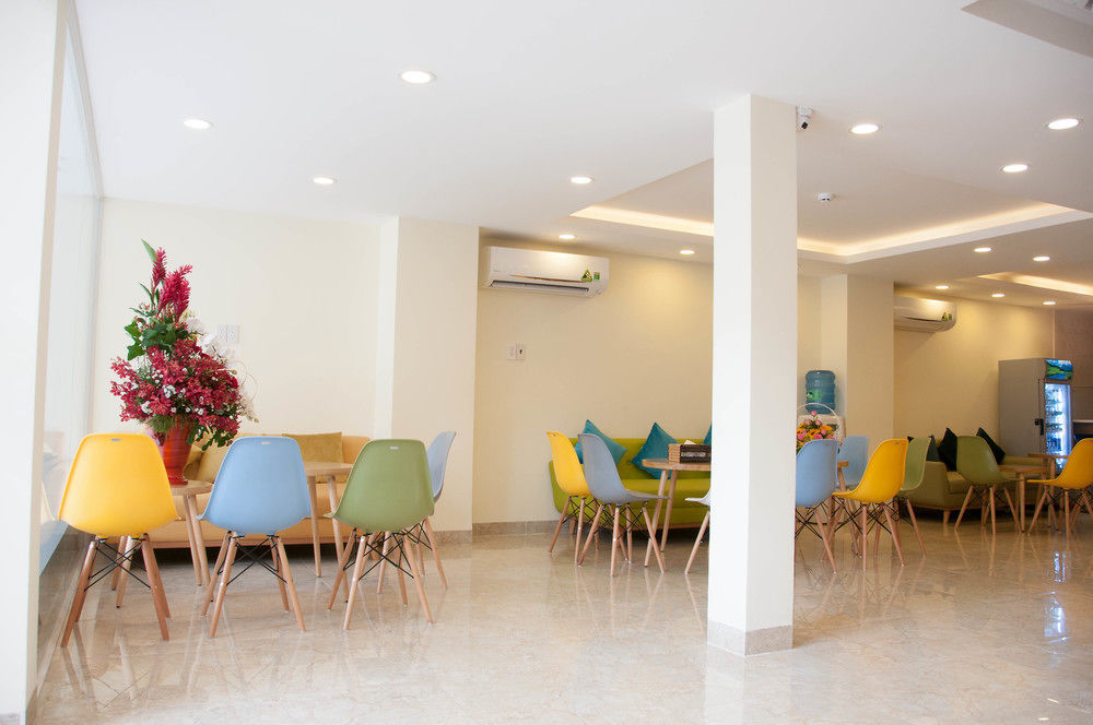 Camila Airport Hotel