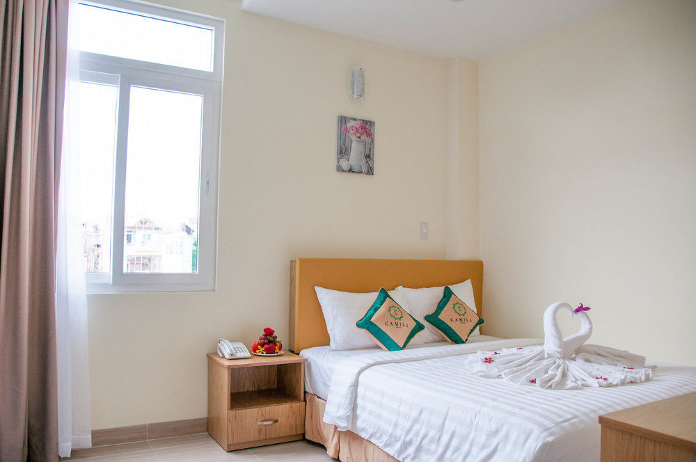 Hotel Camila Airport Hotel 3*