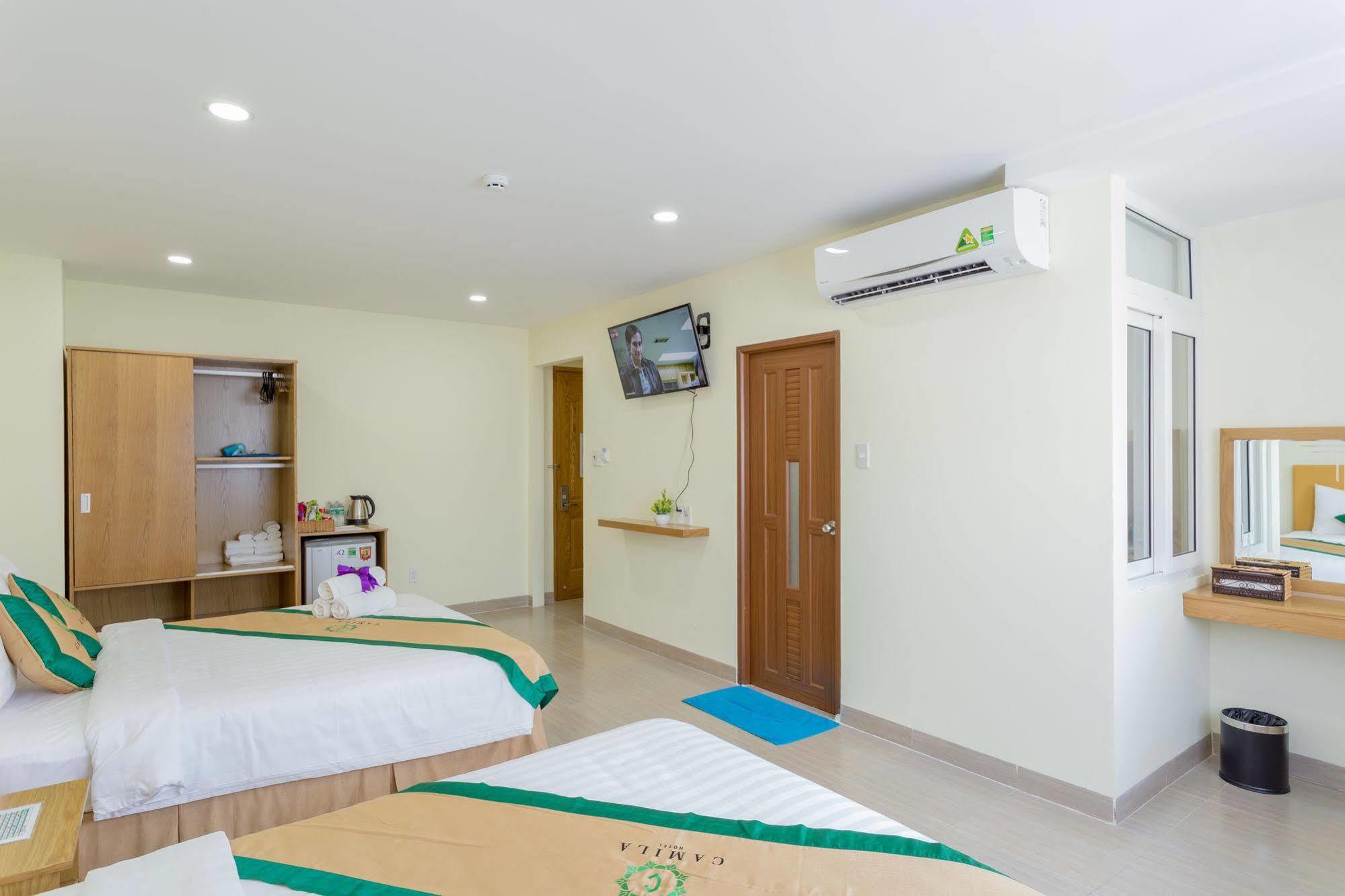 Camila Airport Hotel 3*