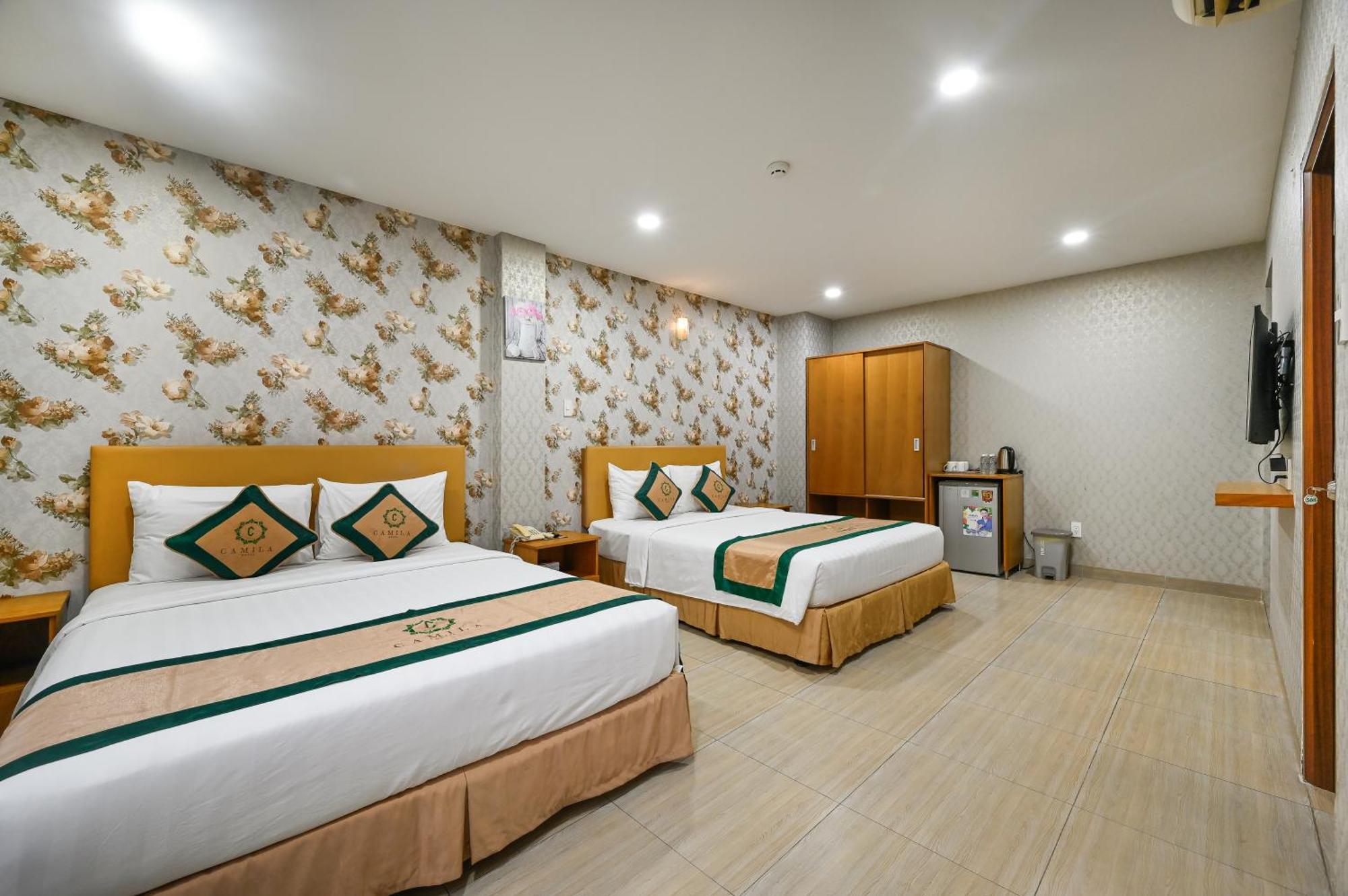 Camila Airport Khách sạn 3*