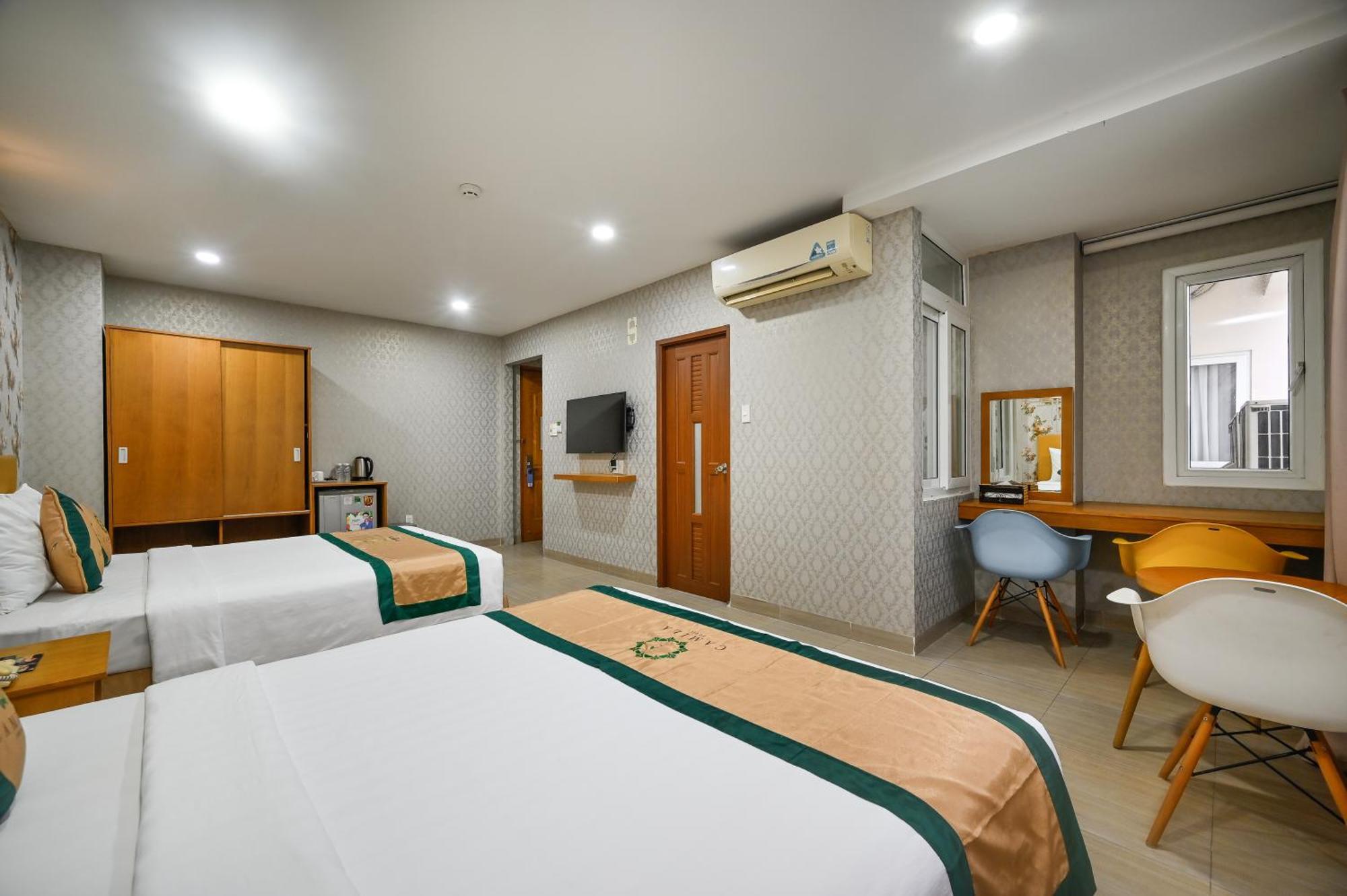 Hotel Camila Airport Hotel 3*