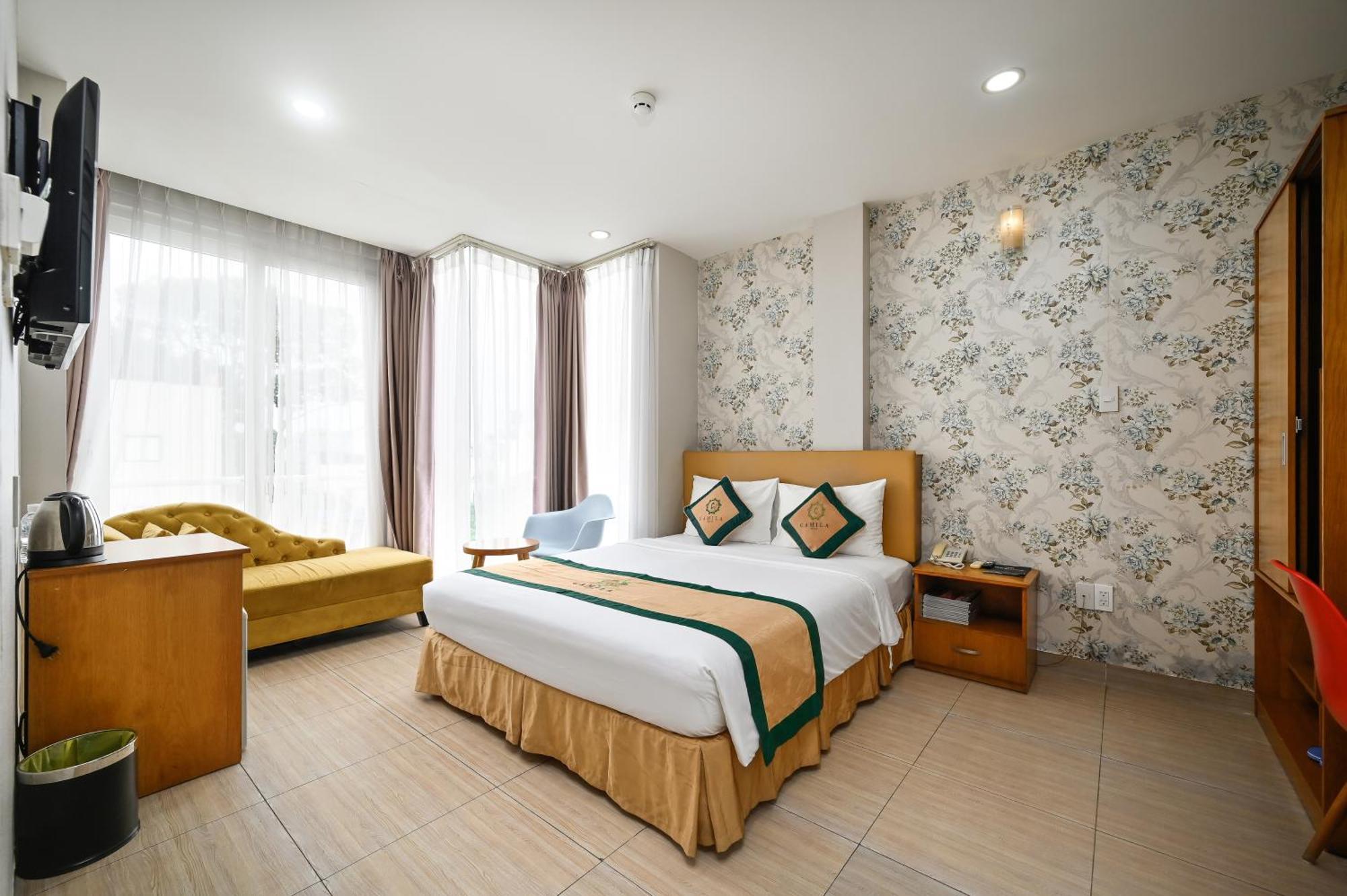 Camila Airport Khách sạn 3*