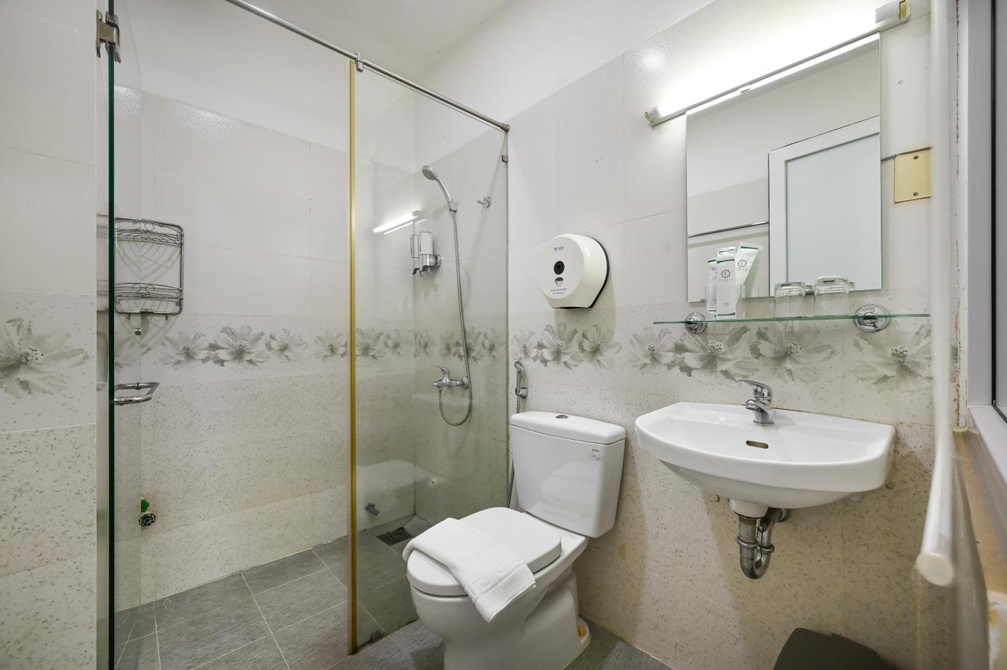 Camila Airport Hotel Ho Chi Minh City
